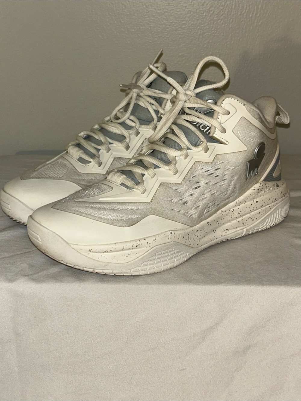 Moolah Kicks Neovolt Pro V2 Basketball Shoe